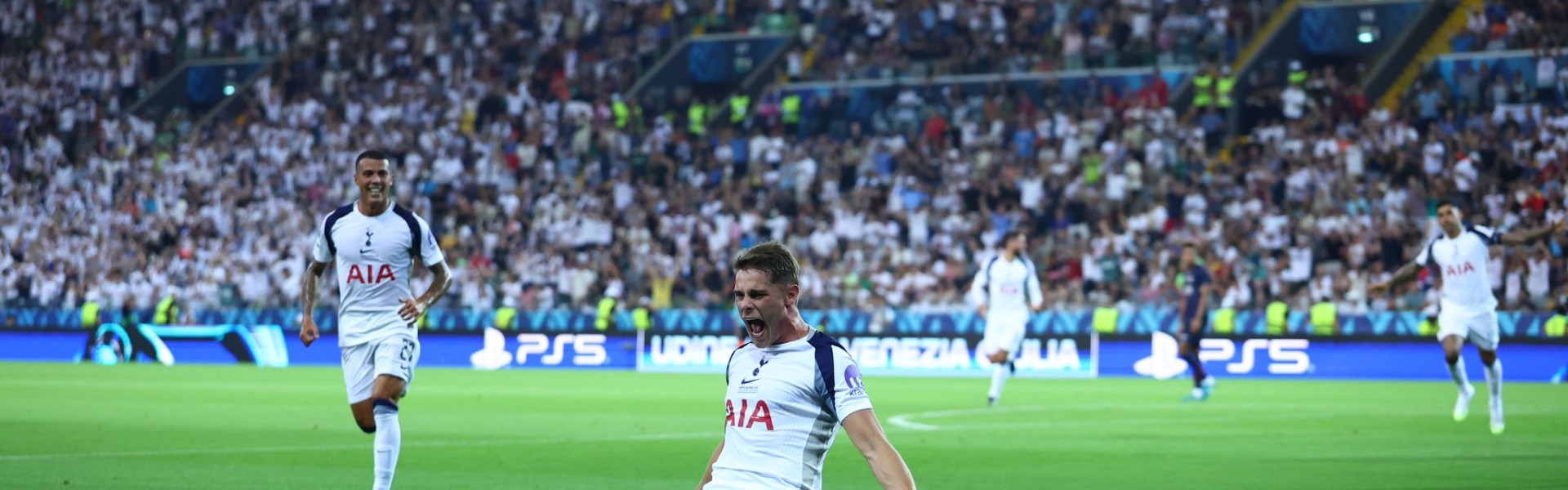 巴黎定位球防守漏洞明显，昔日弗兰克教练团队在英超大放异彩